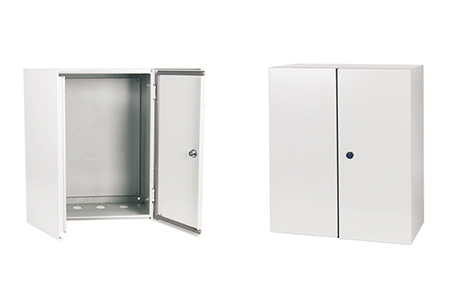 What is the difference between NEMA 3 and NEMA 4 enclosures?