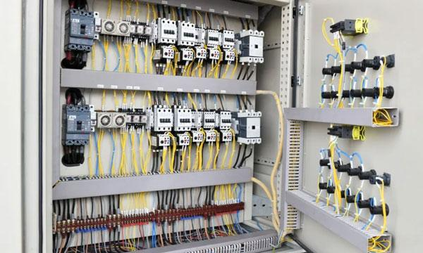 What Is a Control Box? Components, Types, and Selection Guide for Industrial Applications